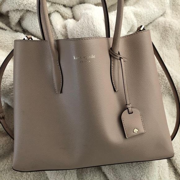 Kate Spade Eva Medium Satchel R$315 🤍 - Picture 2 of 12